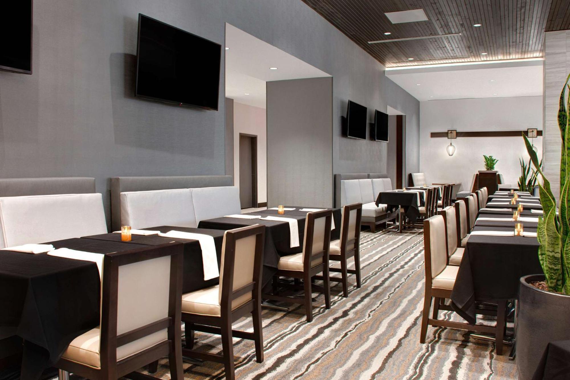 Embassy Suites By Hilton Alpharetta Halcyon Εξωτερικό φωτογραφία