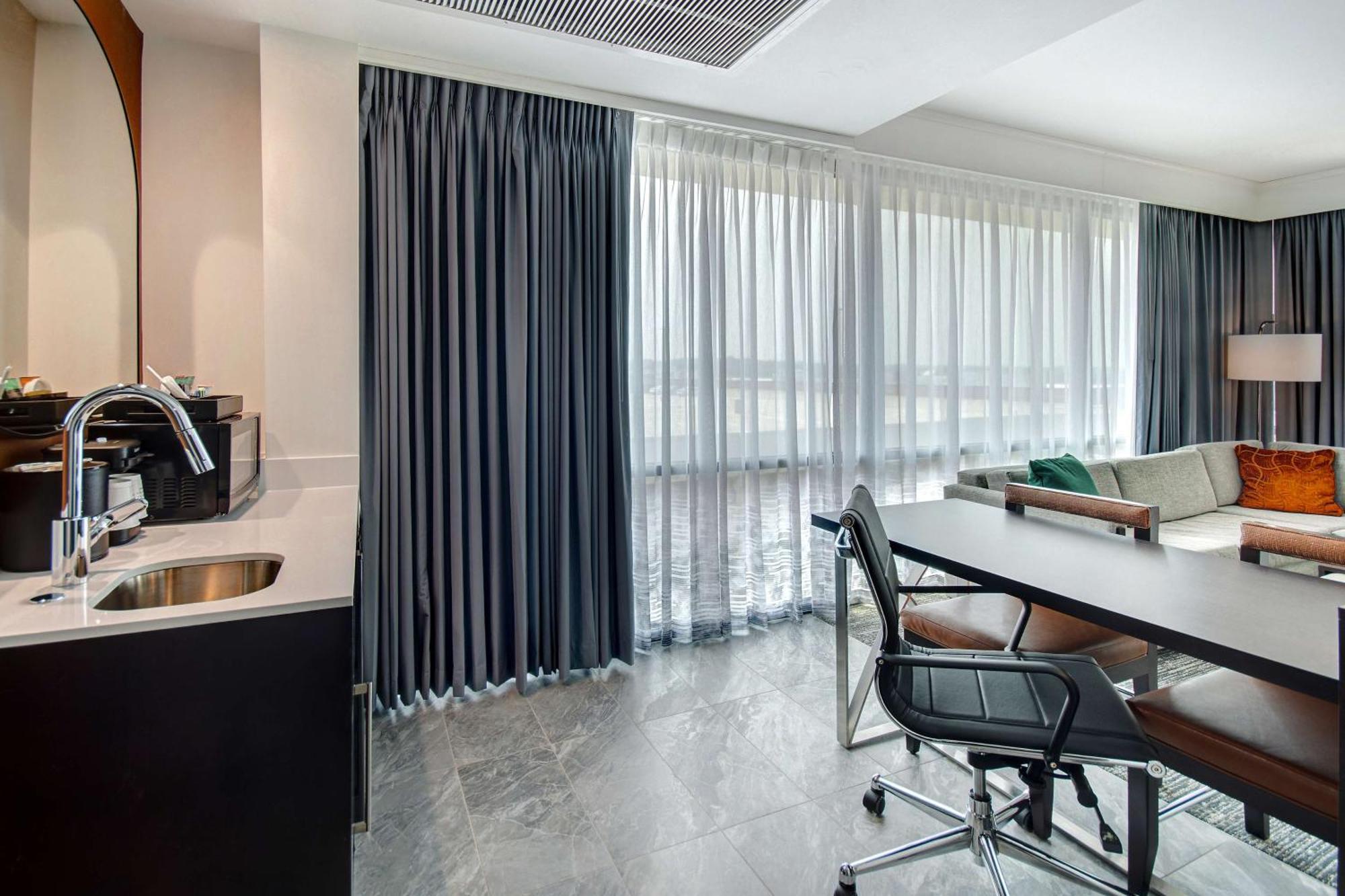 Embassy Suites By Hilton Alpharetta Halcyon Εξωτερικό φωτογραφία