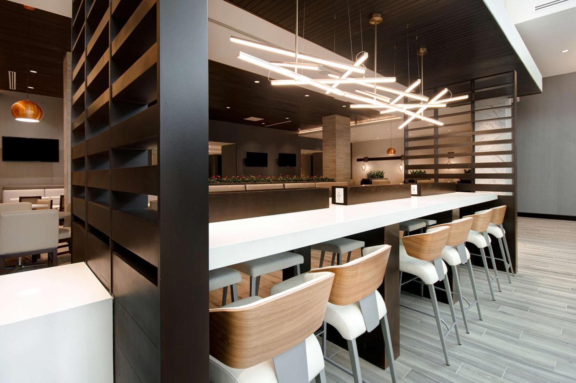 Embassy Suites By Hilton Alpharetta Halcyon Εξωτερικό φωτογραφία
